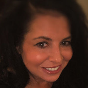 Meet your Posher, Alicia